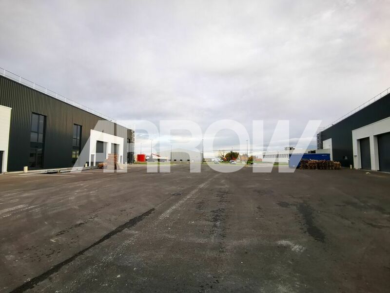 Entrepôt à louer PRUNAY 2