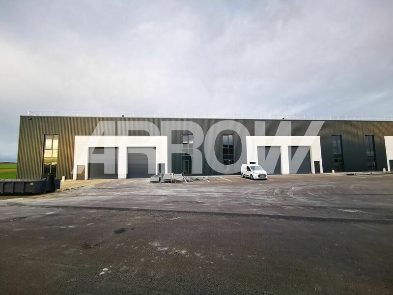 Entrepôt à louer PRUNAY 1