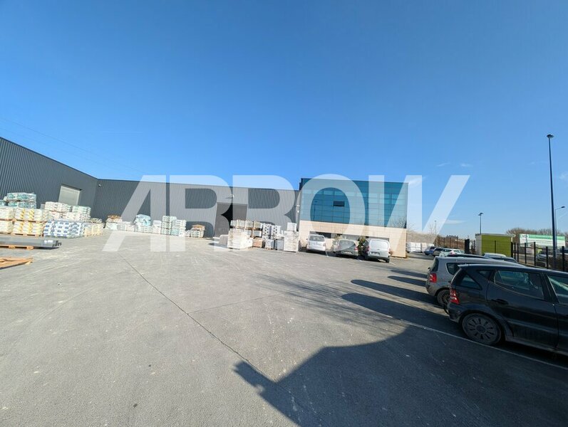 Entrepôt à louer ORMES 1