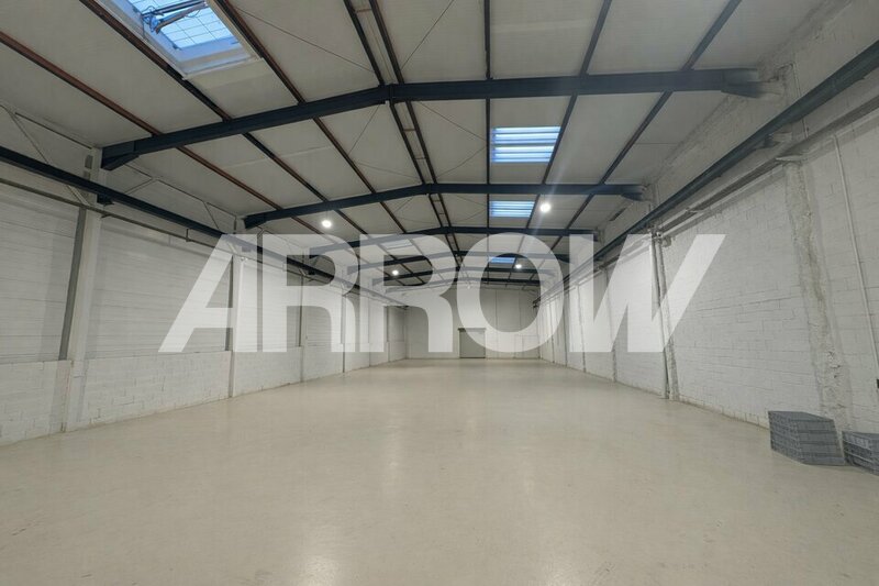 Entrepôt à louer BEZANNES 3