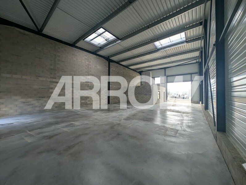 Entrepôt à louer BÉTHENY 3