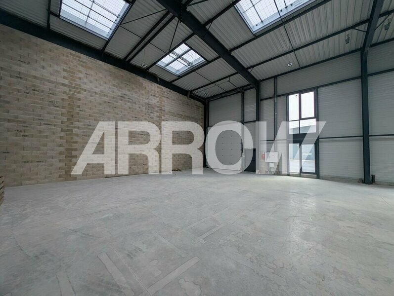 Entrepôt à louer PRUNAY 2