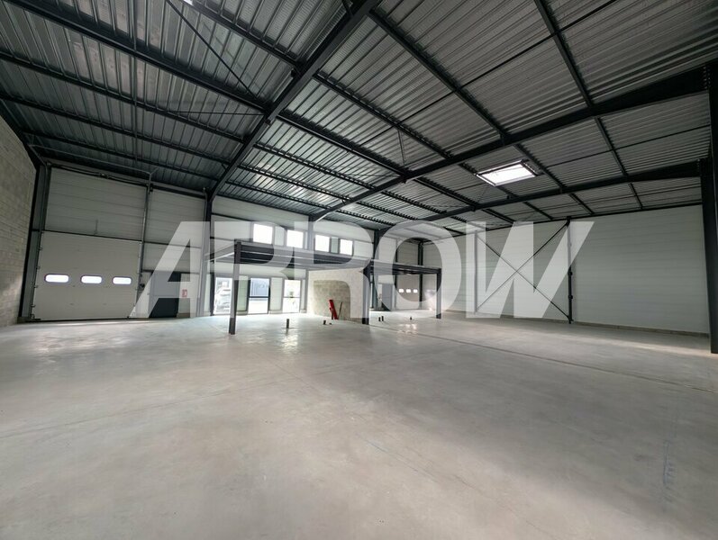 Entrepôt à vendre SAINT-MARTIN-SUR-LE-PRE 2