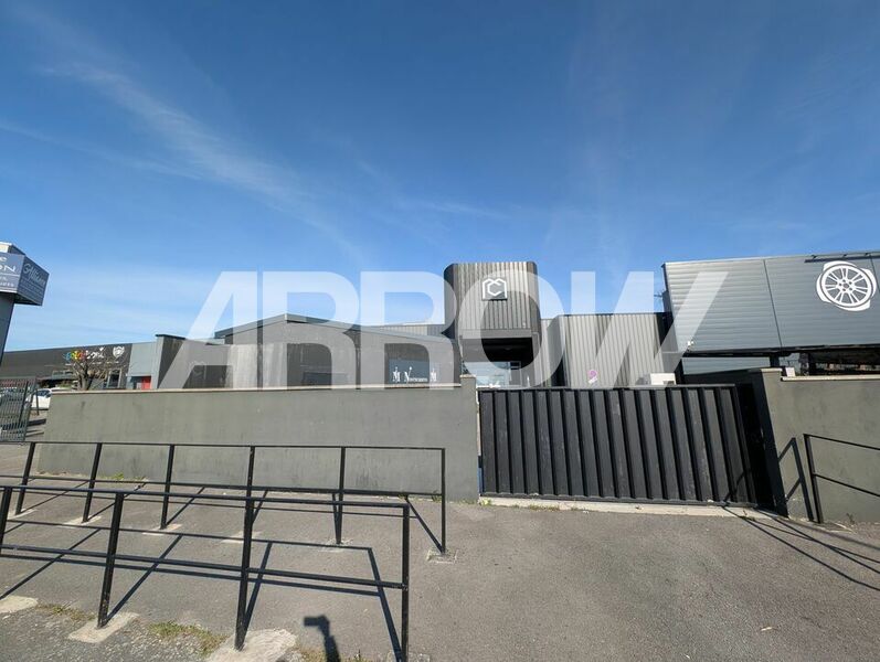 Entrepôt à vendre TINQUEUX 4