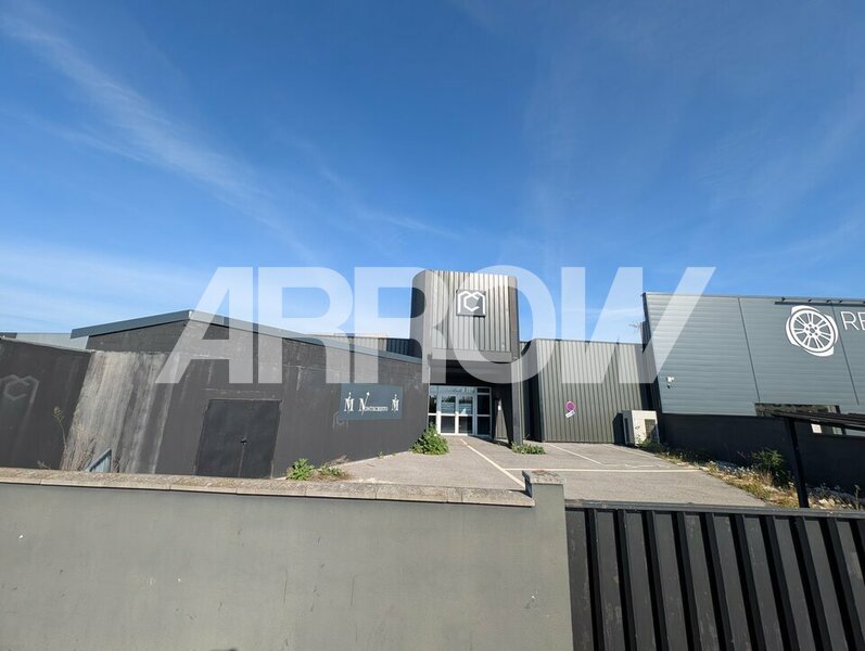 Entrepôt à vendre TINQUEUX 2