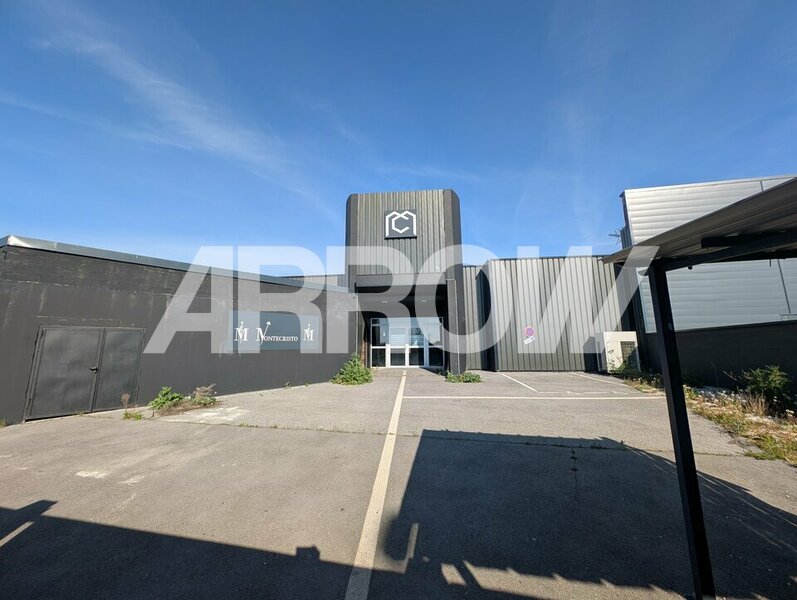 Entrepôt à vendre TINQUEUX 1