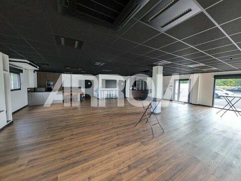 Bureau à vendre BÉTHENY 3