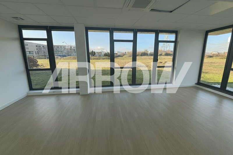 Bureau à louer TINQUEUX 1