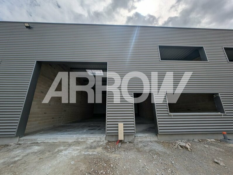 Entrepôt à vendre SAINT-BRICE-COURCELLES 2