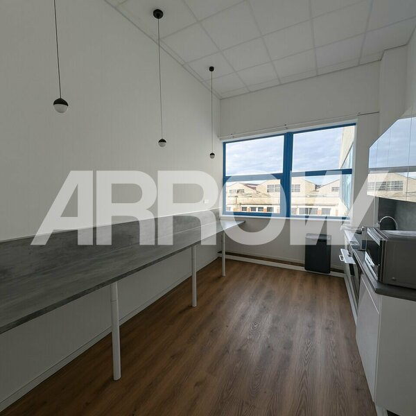 Bureau à vendre BÉTHENY 5